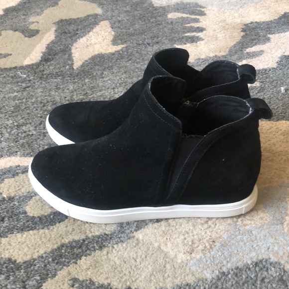 Blondo Waterproof Wedge Sneaker - Picture 6 of 11